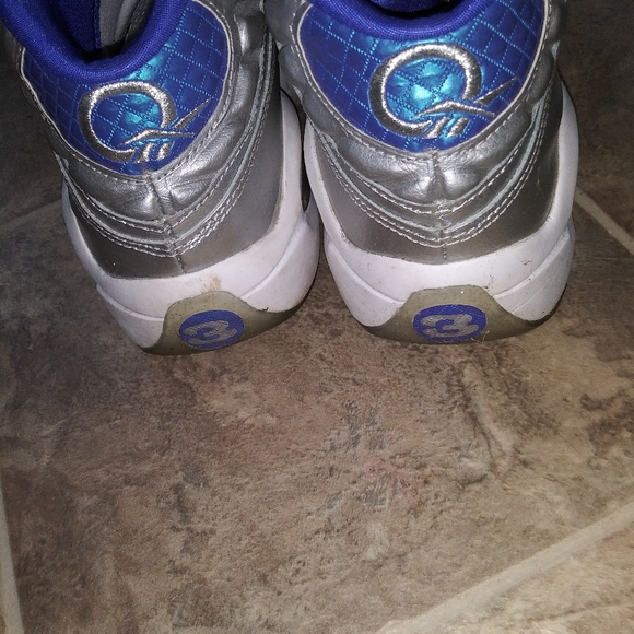 Allen Iverson Reebok - Picture 2 of 3